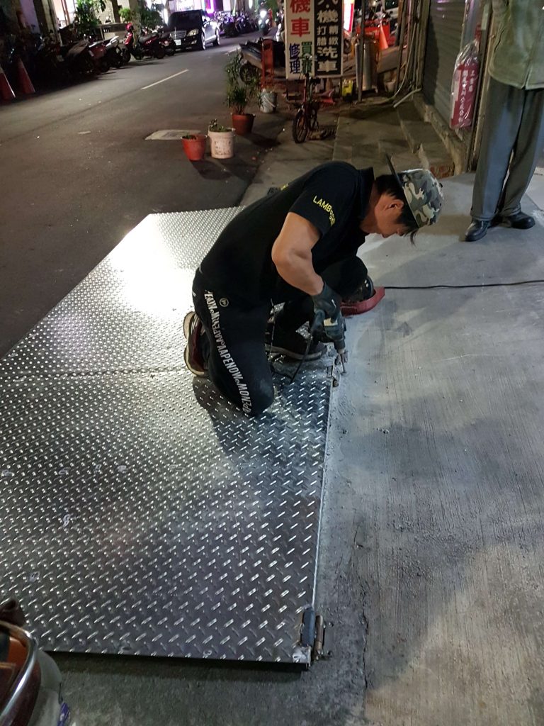 施工固定汽車斜坡板
