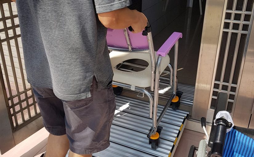 輪椅斜坡板輔助輪椅跨越門檻 台北